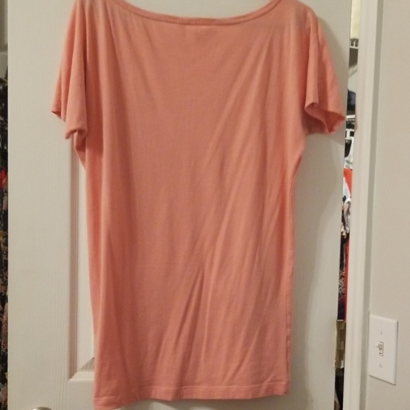 Easy, light, peach top - Picture 3 of 3